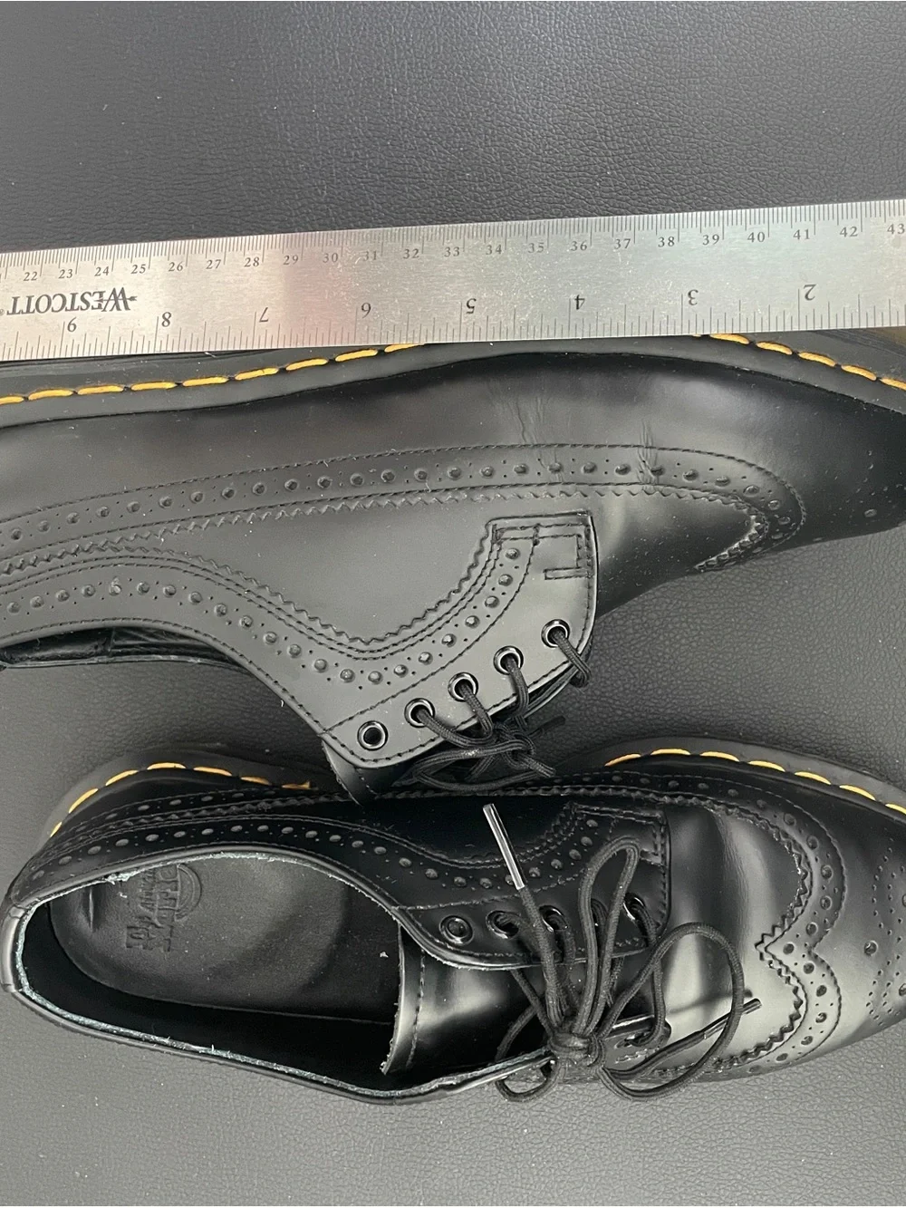 Dr. Martens Black Lace-Up 3989 Brogue
